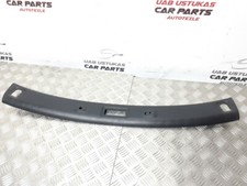 Carénage console d'éclairage