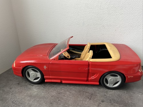 Ancienne voiture barbie - voiture,