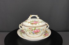 Saucière ancienne couverte