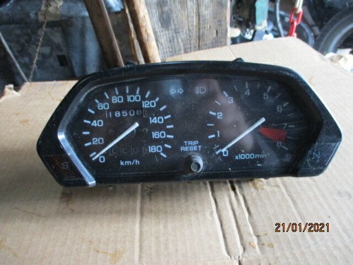 Tableau bord compteur 650 - de,