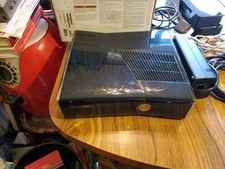 Microsoft Xbox 360 S Slim Gaming Console 250 GB Black, Controller, & More 1439