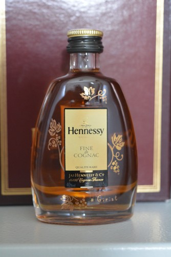 Cognac hennessy giriat mini - cognac,