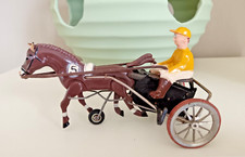 Rare jouet mécanique des