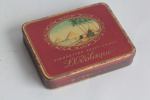 Boîte cigarettes tôle - à,