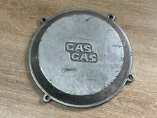 UN COUVERCLE DE CARTER