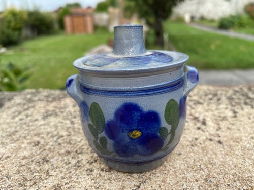 Ancien petit pot - pot, gres