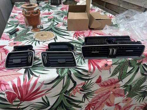 Lot grilles de - de, 3