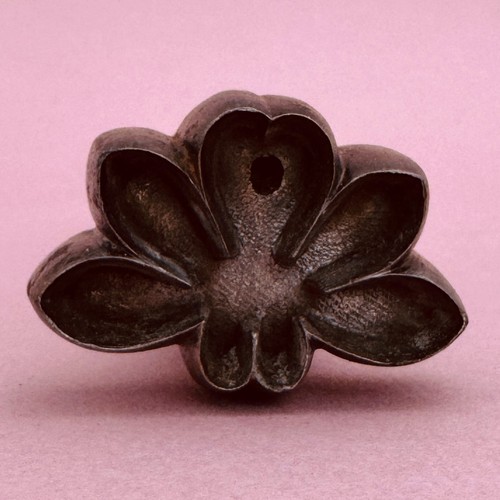 Emporte piece outil ancien