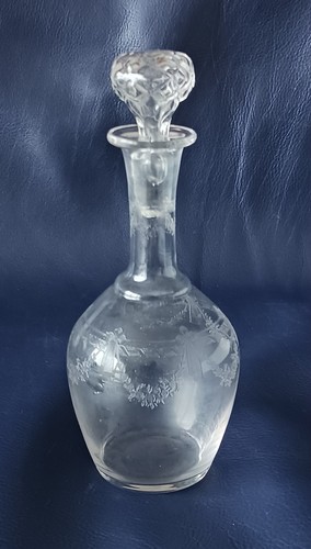 Petite carafe ancienne - , à