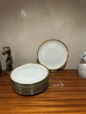 Lot de 9 assiettes plates – Limoges Bernardaud – décor doré