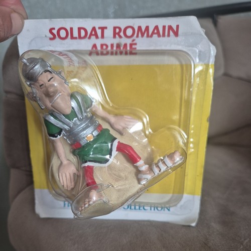 Figurine soldat romain abîmé - figurine,