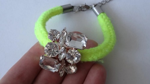 Bracelet argenté vert fluo