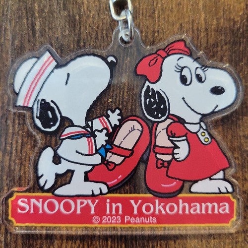 Porte clés acrylique snoopy - porte-clés,
