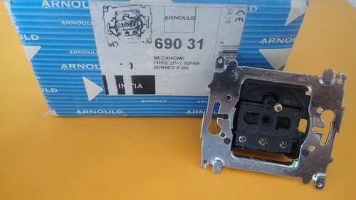 Arnould initia 69031 prise - arnould,
