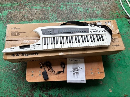 Synthétiseur épaule roland - synthétiseur,