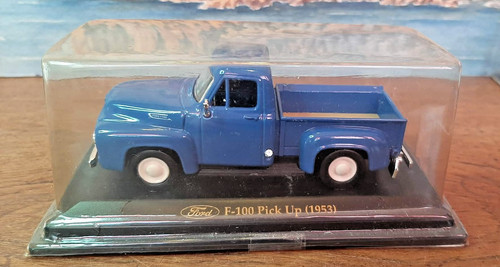 Ford 100 pick bleu - up,