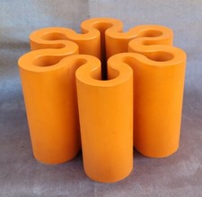 splash umbrella holder by PlusD design yasuhiro asano vase, pen holder