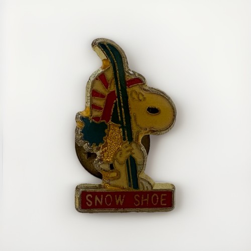 Snoopy skiing snow - snoopy,