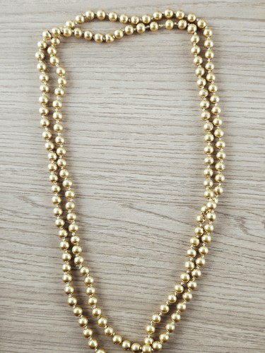Collier long avec perles - , en