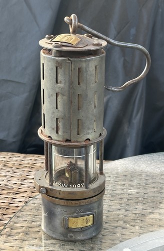 Ancienne lampe mineur - lampe,