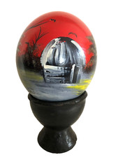 joli oeuf d'autruche peint à