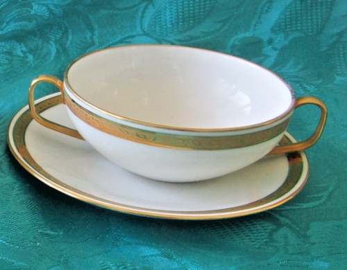Tasses bouillons porcelaine - a,