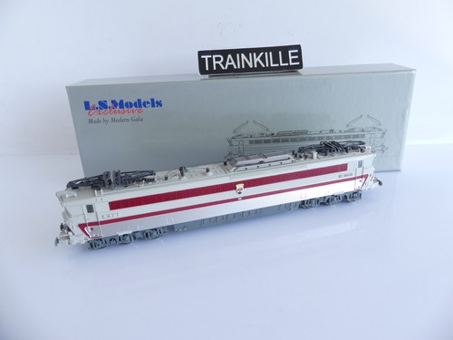 10022 models locomotive - ls, ho