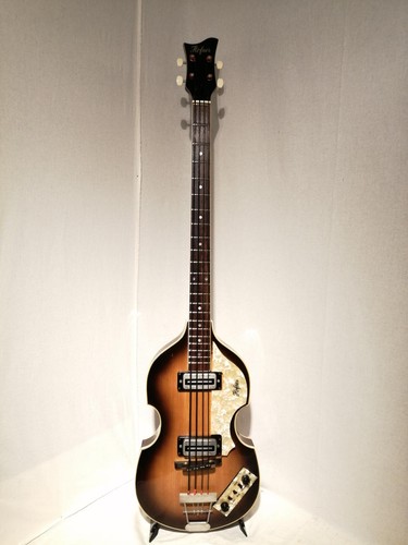 Guitare basse électrique