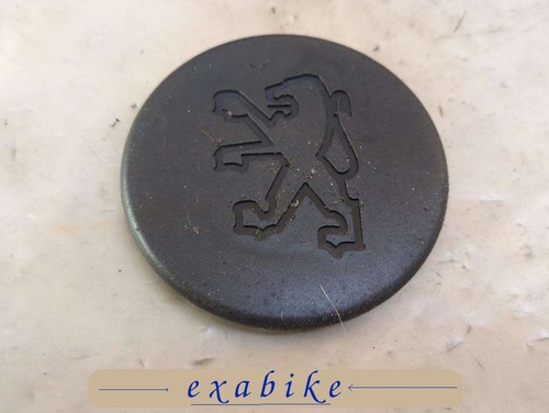 Element plastique pour peugeot - element,