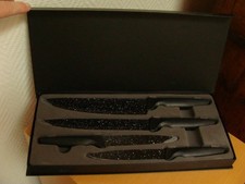 Couteaux de cuisine neufs