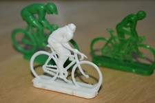 1/50 type cadeau bonux lot coureurs cyclistes en plastiques à peindre