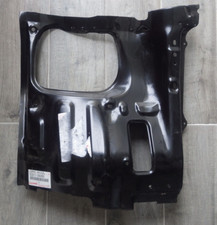 Support droit de radiateur Toyota Hiace  ref.53211-26060 neuf