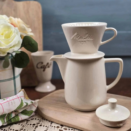 Cafetière filtre ancienne