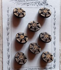 8 BOUTONS EN VERRE SUR CARTE