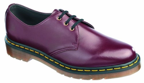 Martens trou 1461 - martens, cerise