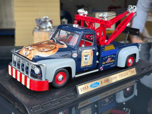Auto model car road - auto,
