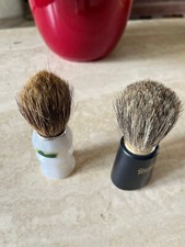 Lot 2 blaireaux anciens rasage barbier poils naturels Wilkinson et autre