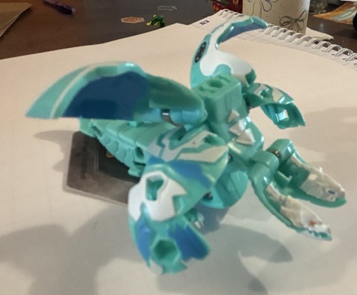 Bakugan spin master figurine - spin,