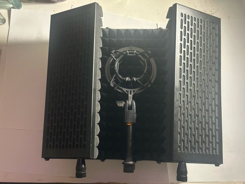 Black foldable mic isolation - foldable,