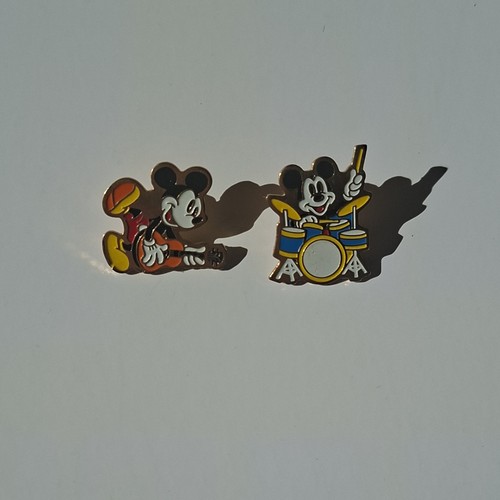 Disney lot pins mickey - mickey, mouse