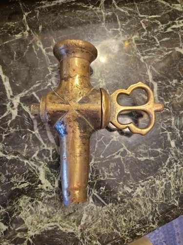 Robinet tonneau ancien - robinet, xixe
