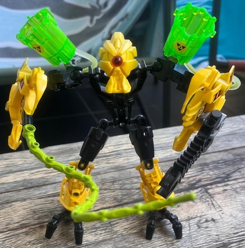 Lego hero factory 7148 - factory,