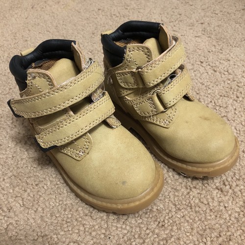 Wonder kids faux suede chukka - wonder,
