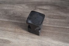 Ancien grand outil enclume de