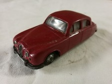 LES  MINIATURES  DE  NOREV  JAGUAR  2.l.400  N°17  BORDEAU-