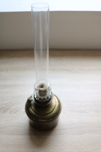 Vinatge lampe pétrole - à,