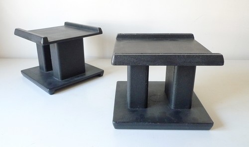 Deux supports pour - deux,