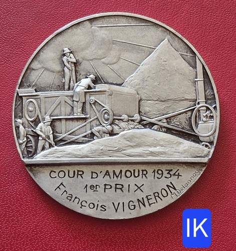 Belle médaille artistique - belle,