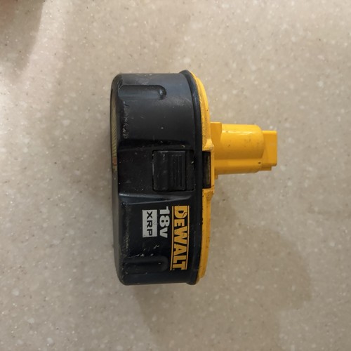 Genuine dewalt dc9096 xrp 18v - genuine,