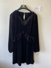 Robe En Velours À Volants